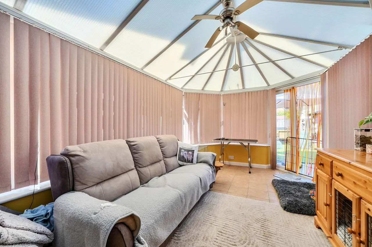 Heron Forstal Avenue, Hawkinge, CT18, photo 10
