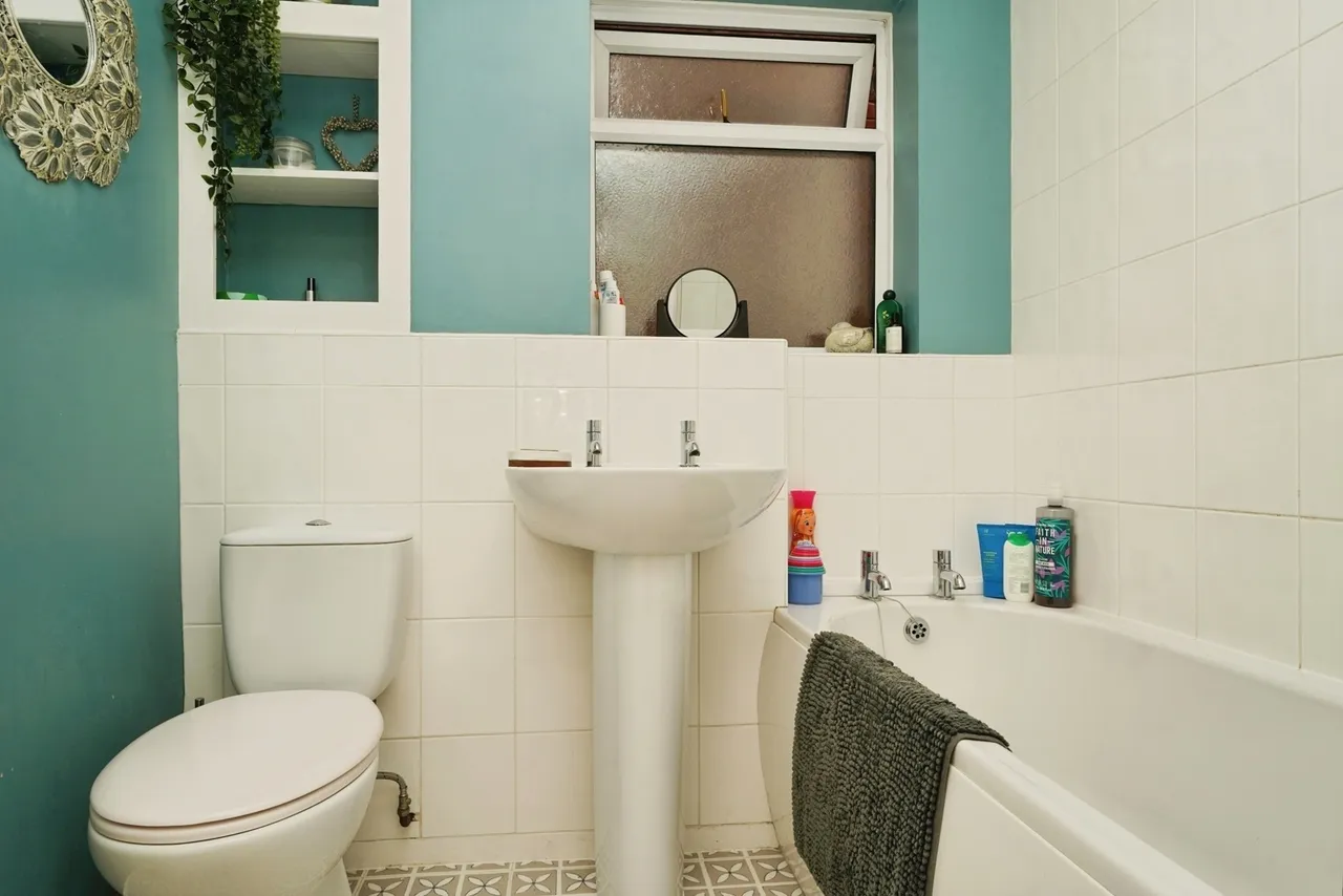 Howcroft Green, Great Meadow, WR4, photo 16