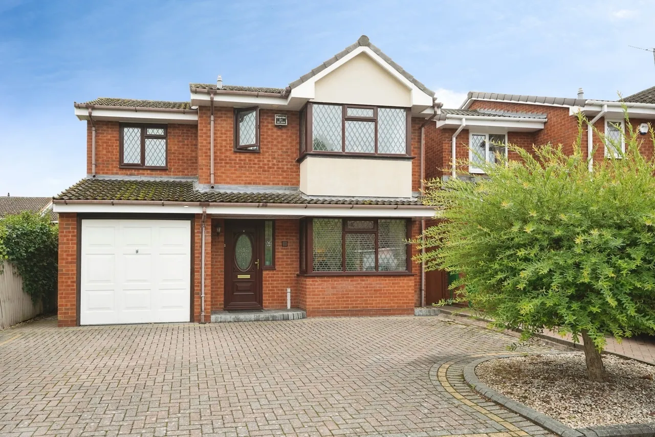 4 bed house for sale, Howcroft Green, Great Meadow, WR4