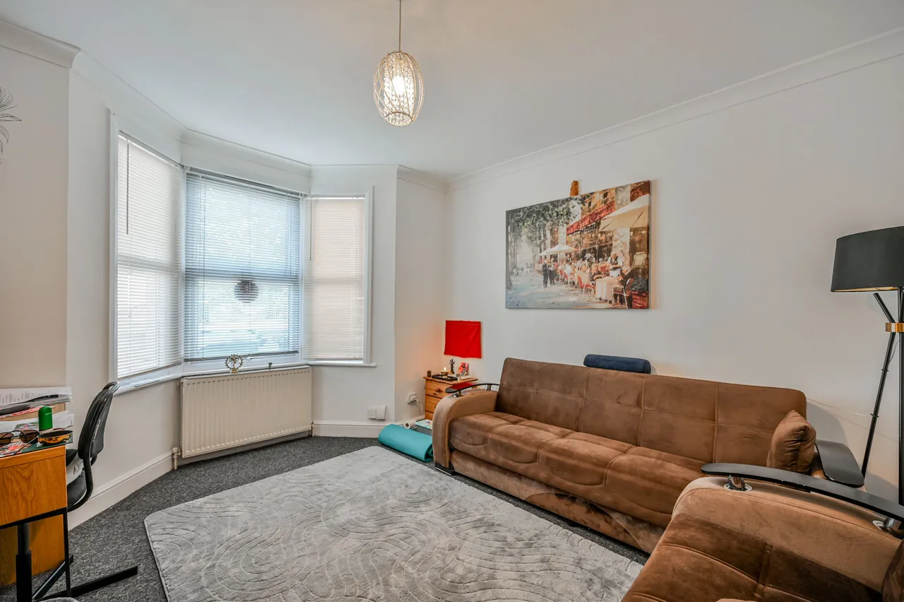 London, E17, photo 2