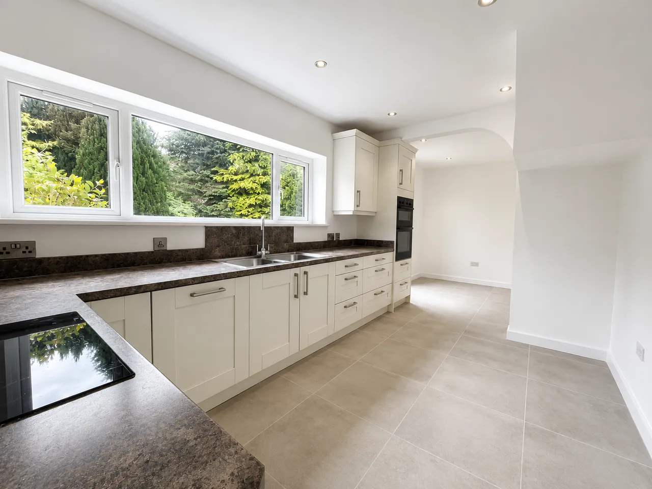 Caithness Road, Rochdale, OL11 5PB, photo 6