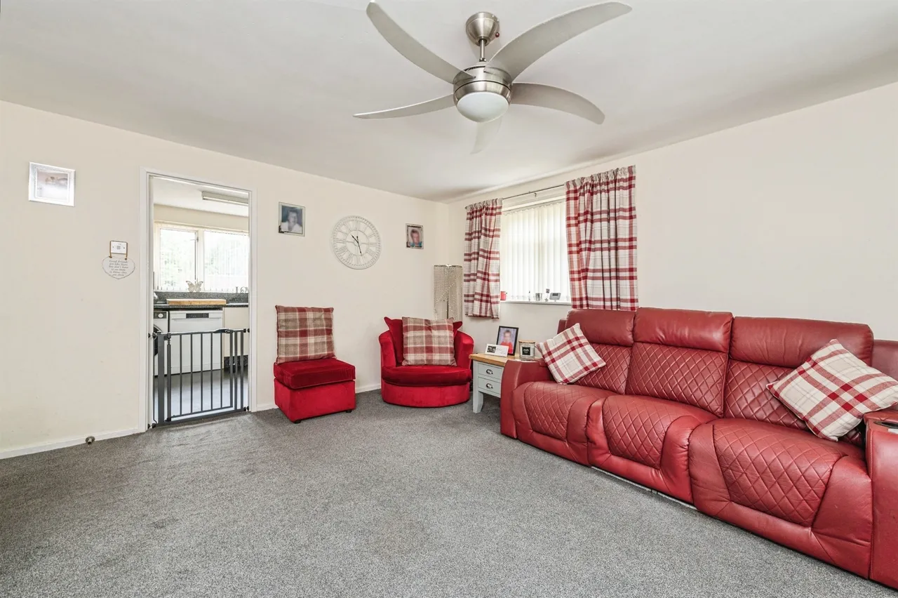 Bridge Close, Horbury, WAKEFIELD, photo 6