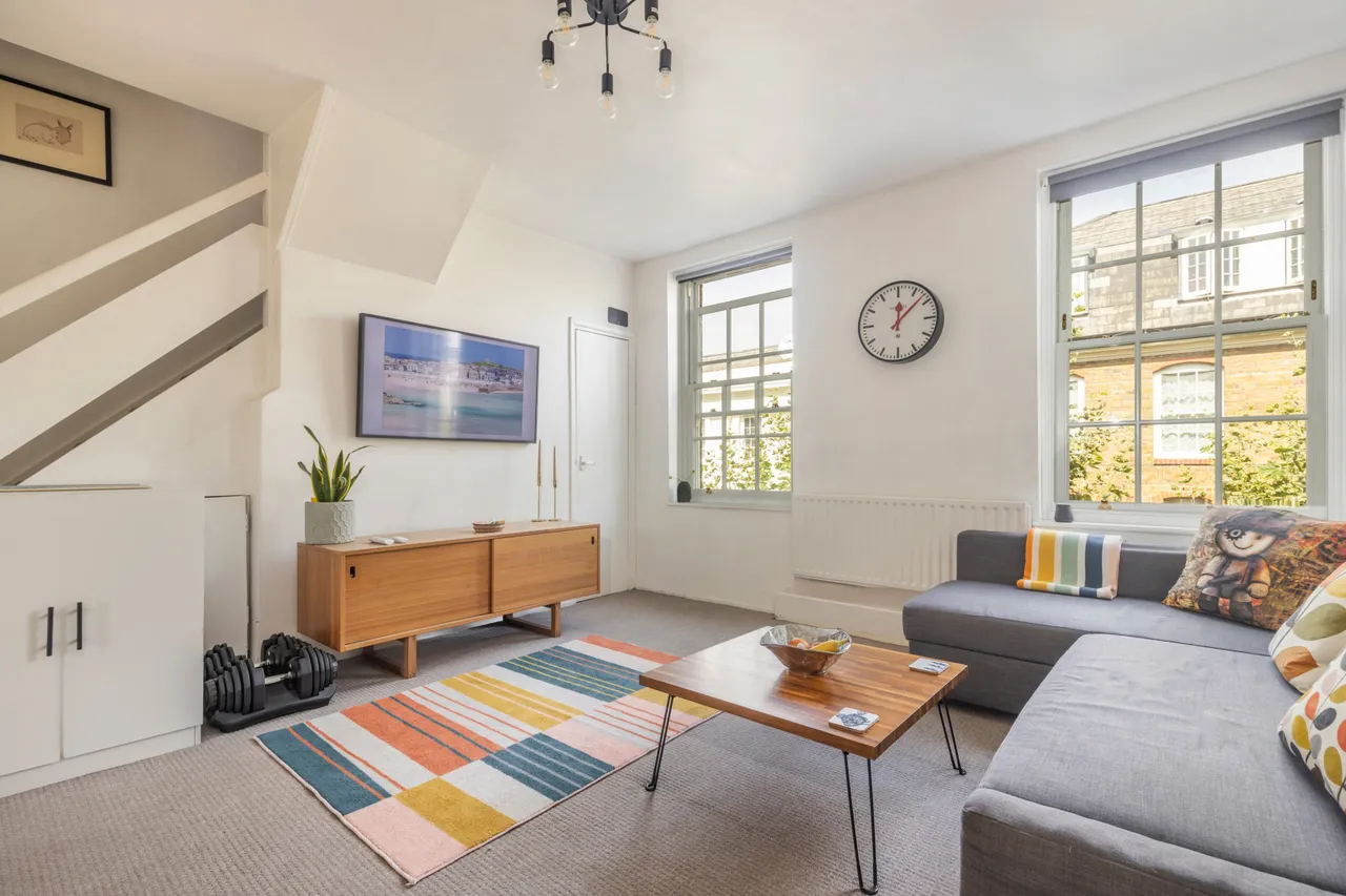Portpool Lane, London, EC1N, photo 8