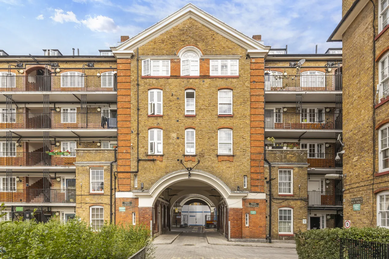 Portpool Lane, London, EC1N, photo 6
