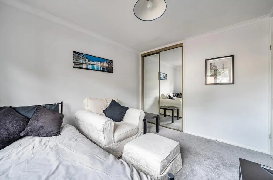 Petrel Close, Wokingham, RG41, photo 19