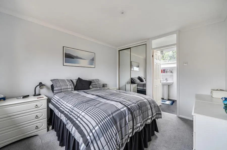 Petrel Close, Wokingham, RG41, photo 6