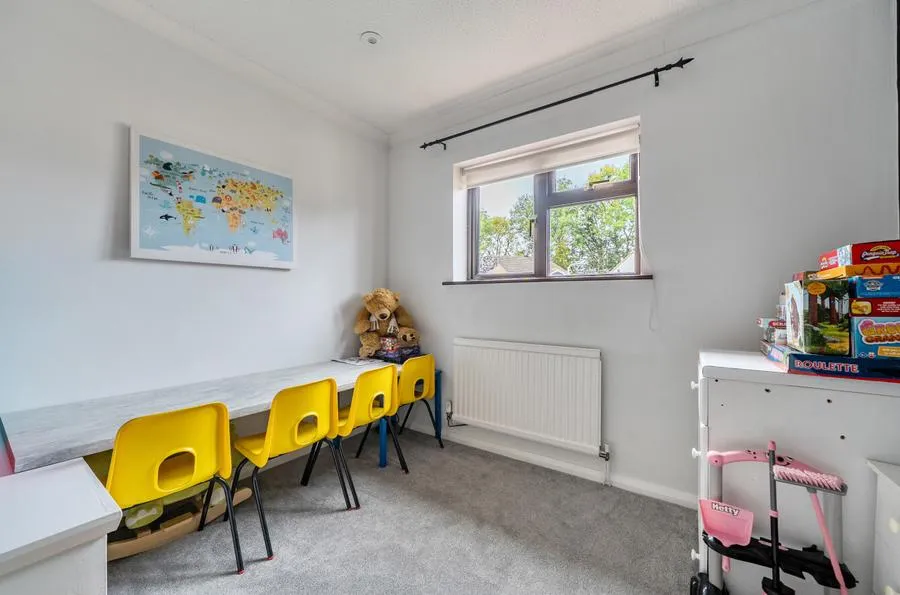 Petrel Close, Wokingham, RG41, photo 12