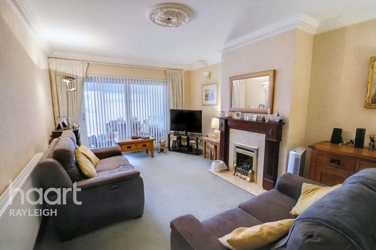 Grovewood Avenue, Leigh-On-Sea, SS9, photo 2