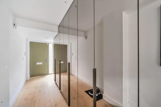 Edgewood Mews, London, N3, photo 5
