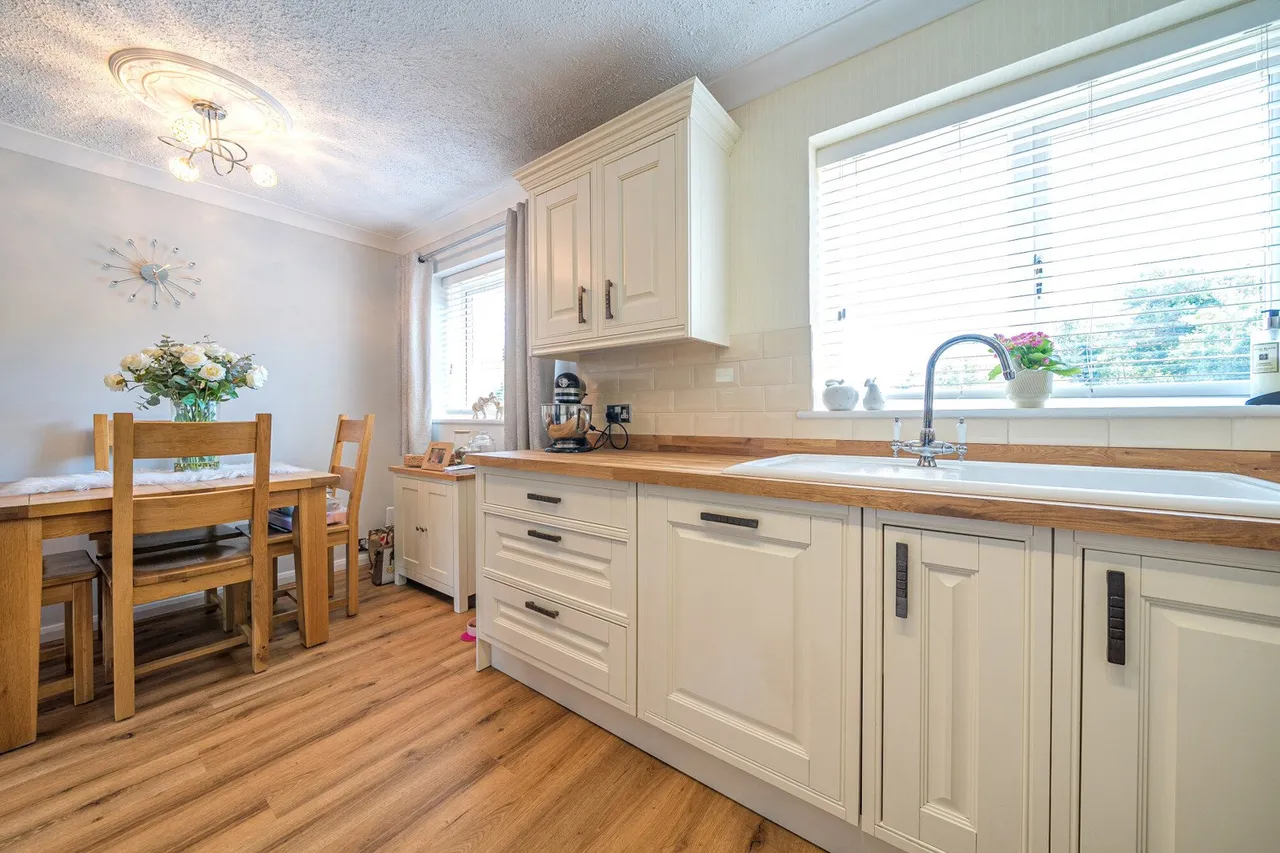 Heather End, Kent, BR8, photo 13
