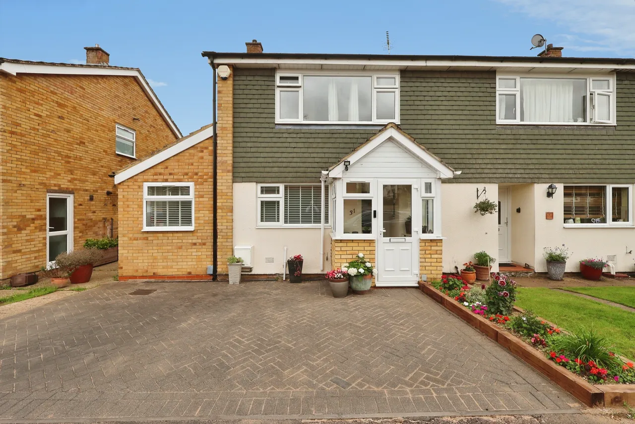 3 bed house for sale — The Paddock, Hitchin