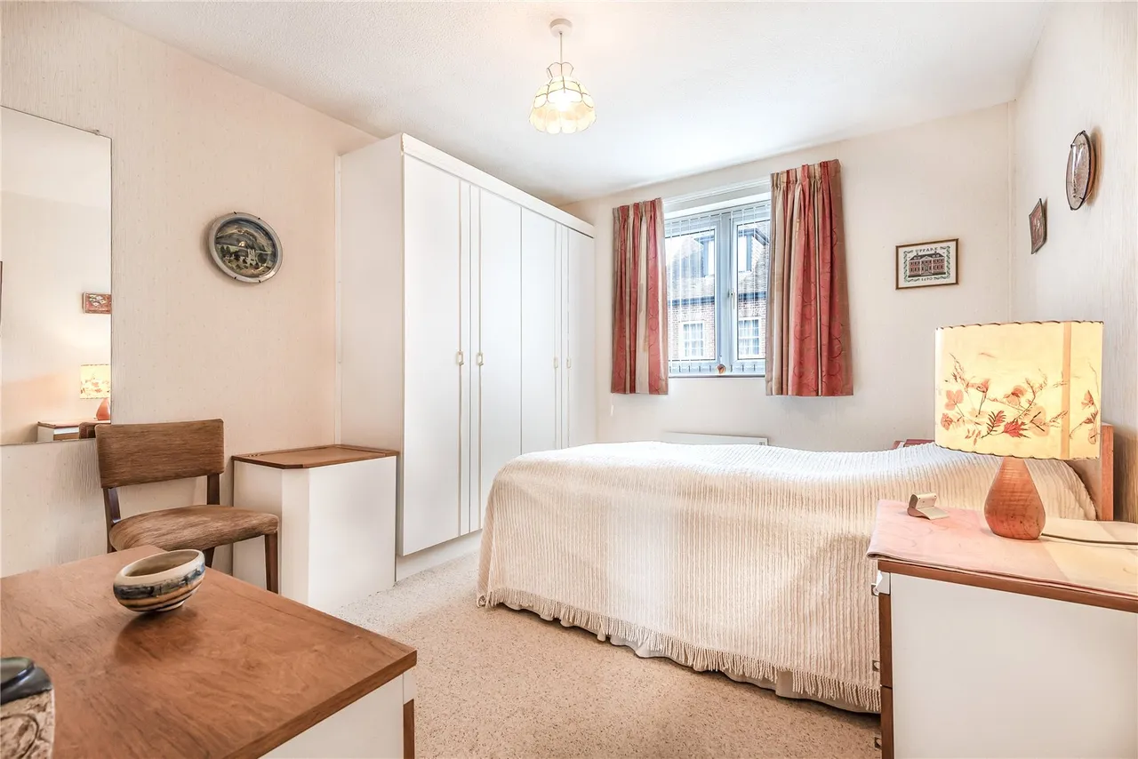 Station Road, Alresford, SO24, photo 5