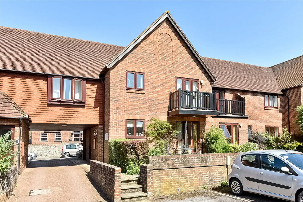 Station Road, Alresford, SO24, photo 7