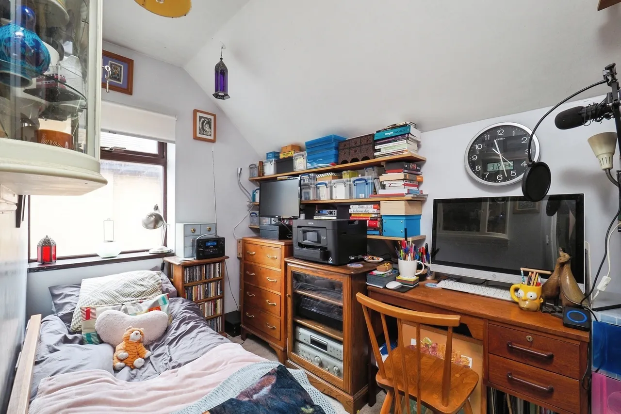 Russell Drive, Wollaton, Nottingham, NG8, photo 15