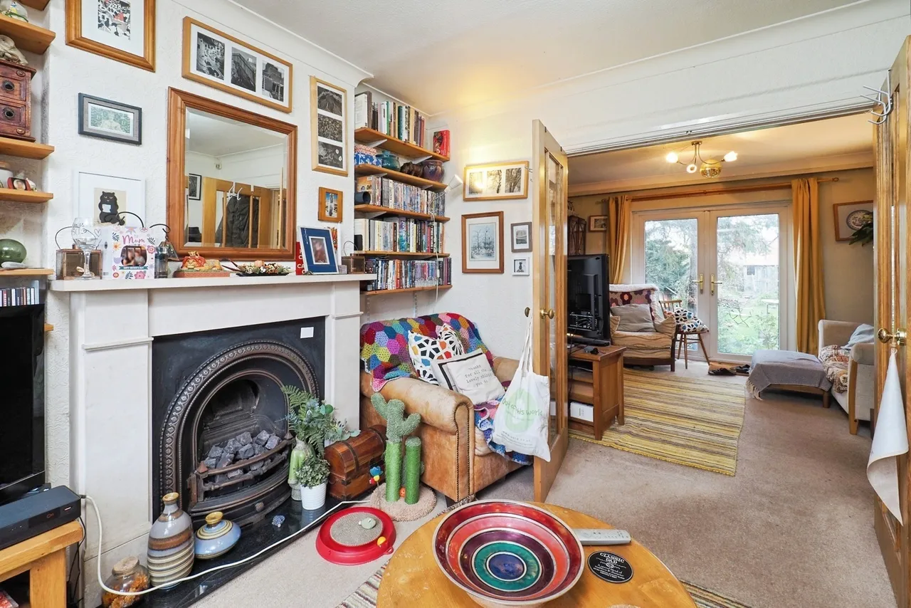 Russell Drive, Wollaton, Nottingham, NG8, photo 9
