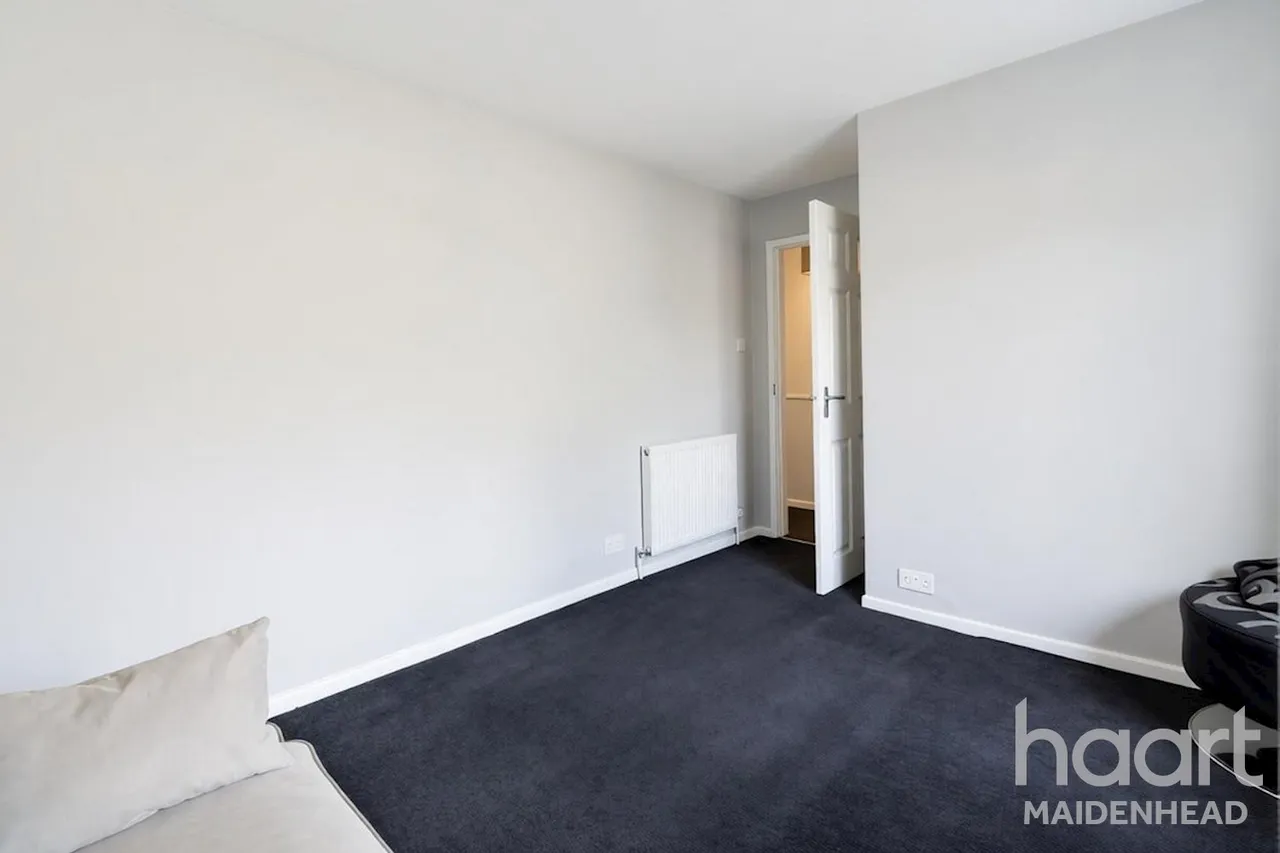 Gwent Close, Maidenhead, SL6, photo 14