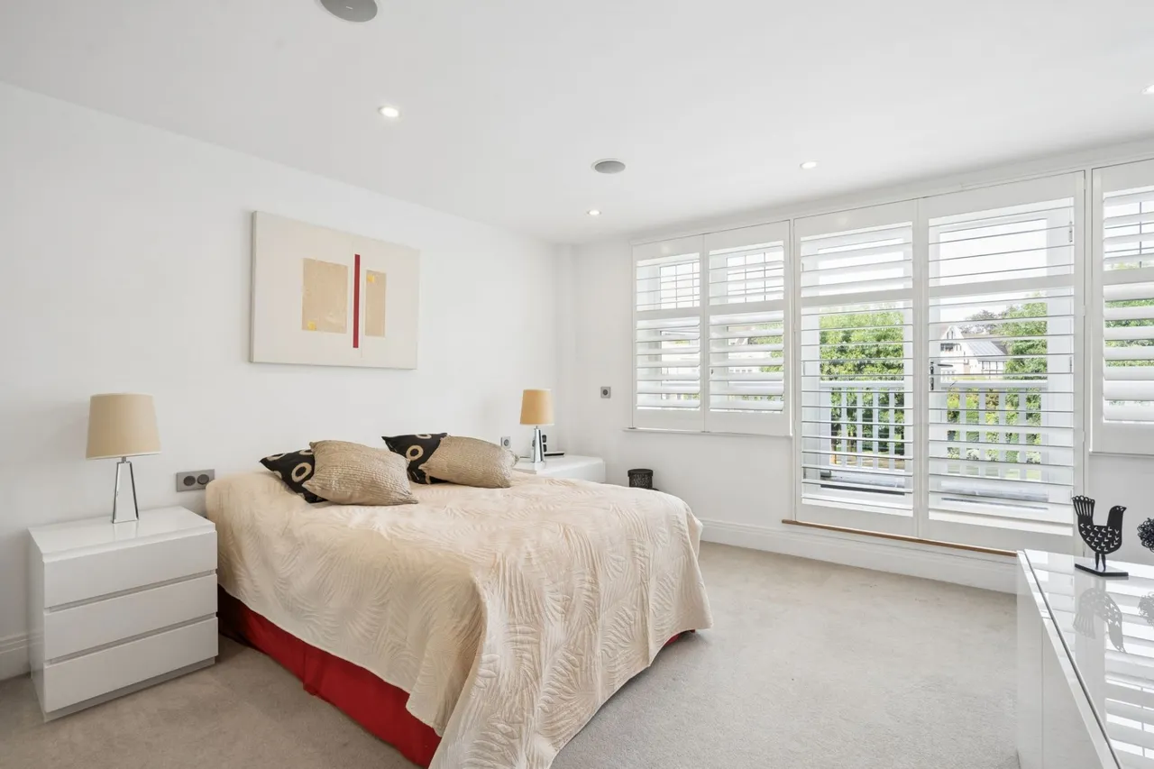 Queen Elizabeth Crescent, Beaconsfield, HP9, photo 4