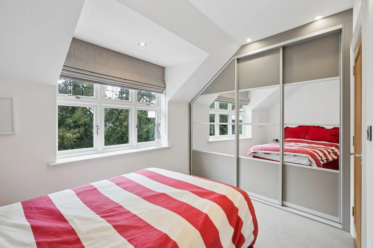 Queen Elizabeth Crescent, Beaconsfield, HP9, photo 10