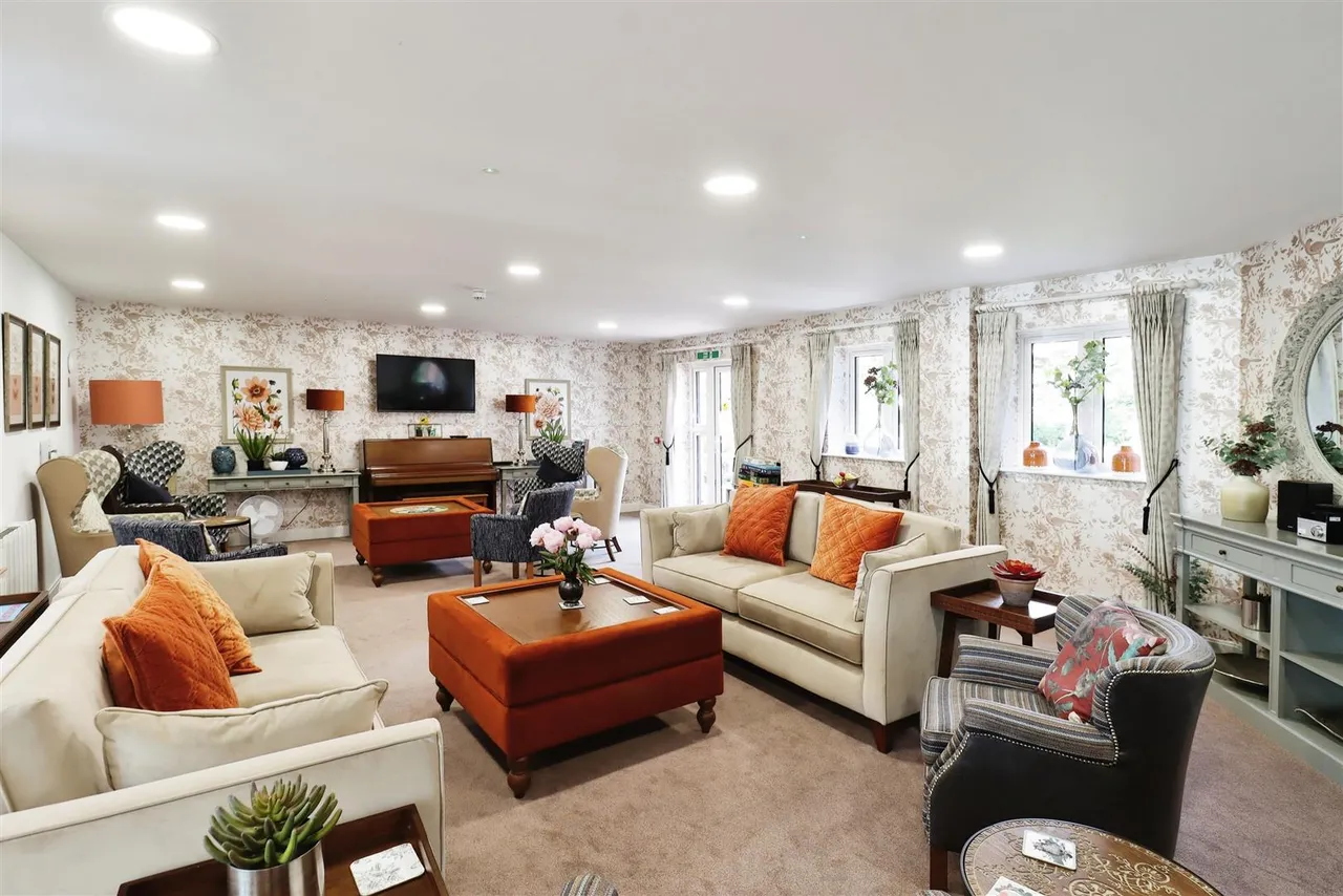 Wenlock Road, Shrewsbury, SY2, photo 20