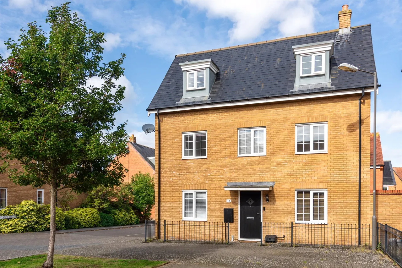 4 bed property for sale, Constance Street, Buckingham, MK18