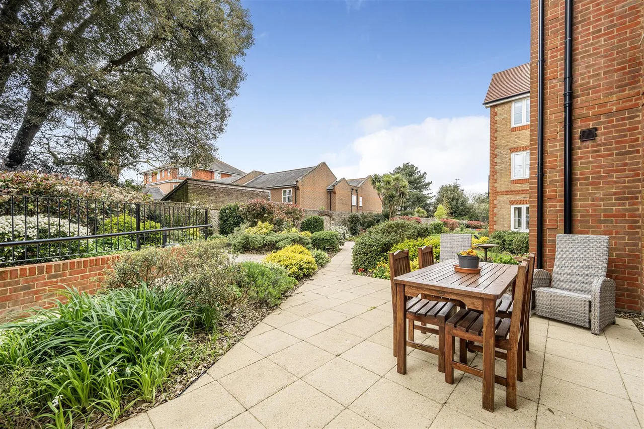 Fitzalan Road, Littlehampton, BN17, photo 11