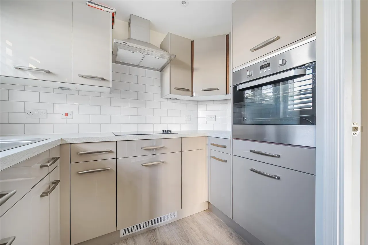 Fitzalan Road, Littlehampton, BN17, photo 3