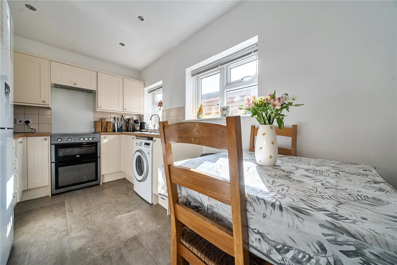 Cherry Orchard, Marlborough, Wiltshire, SN8, photo 8