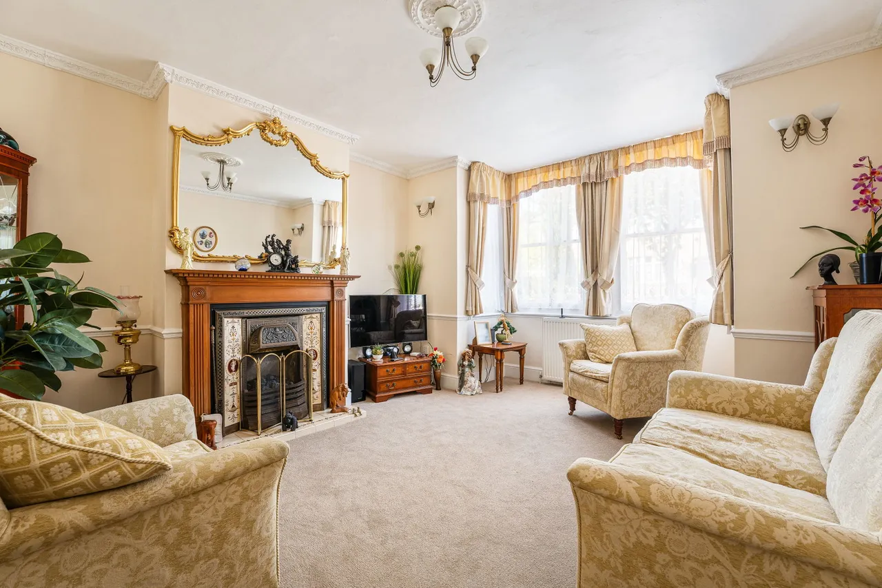 Bouverie Avenue, Salisbury, SP2, photo 3