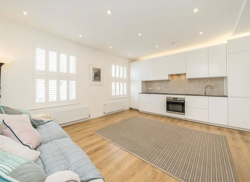 2 bed flat for sale, Kirkwood Road, Peckham, SE15