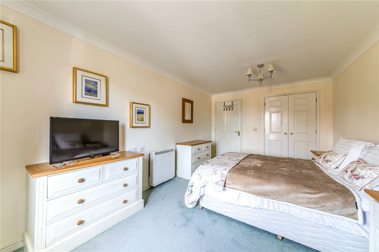 Oyster Lane, Byfleet, photo 9