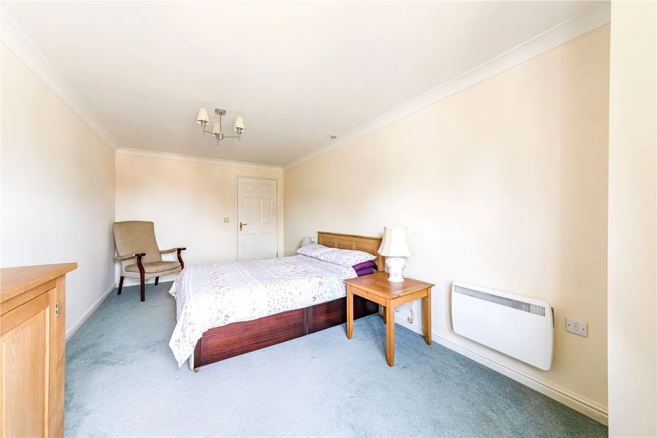 Oyster Lane, Byfleet, photo 11