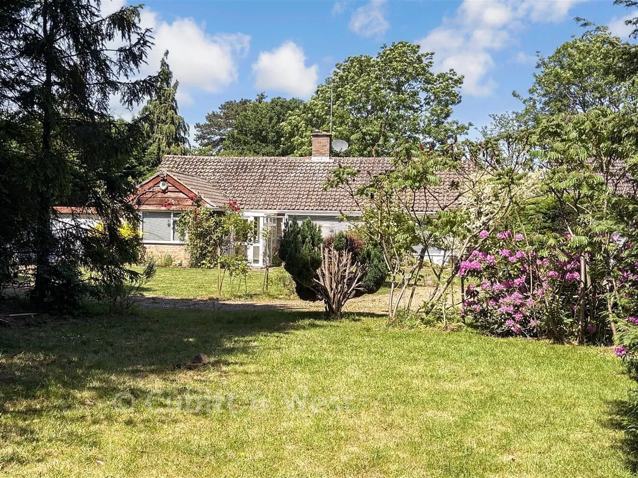 3 bed house for sale, Horley Row, Horley, RH6