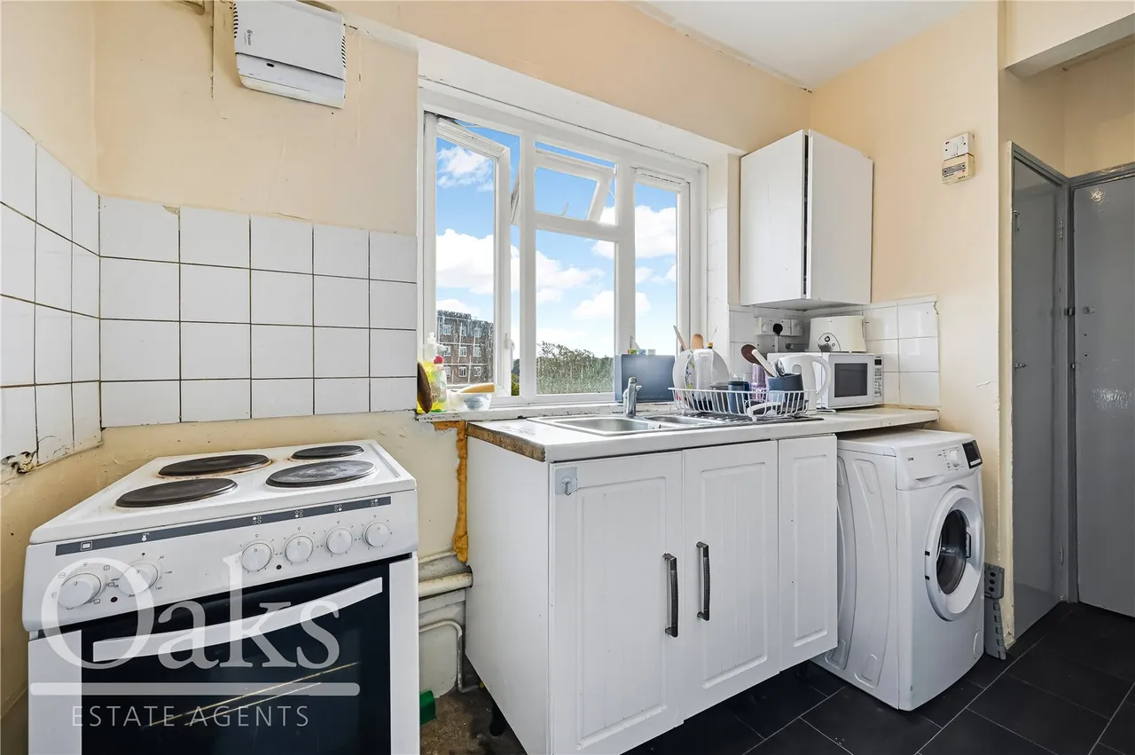 Thursley House, Brixton Hill, SW2, photo 3