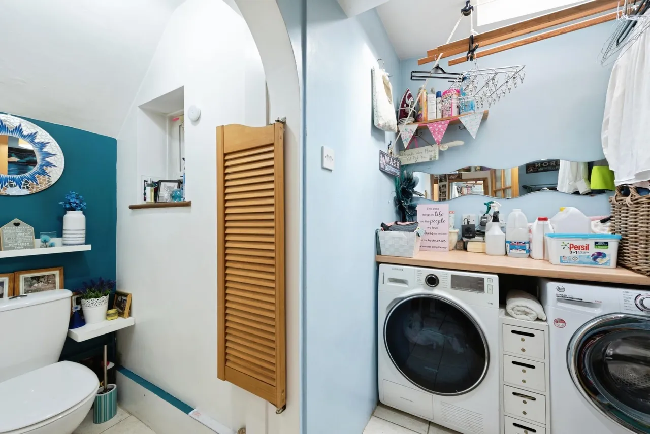 Adecroft Way, West Molesey, KT8, photo 11