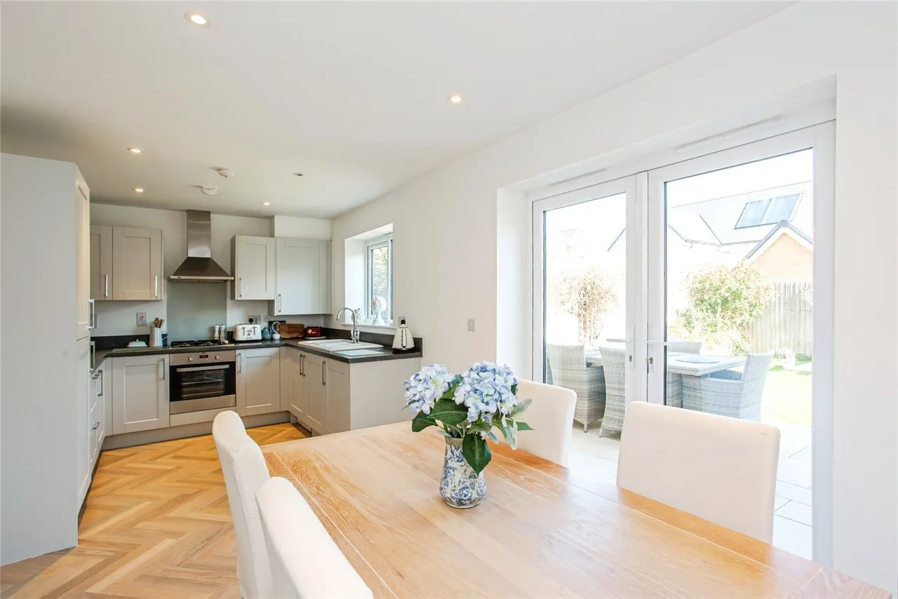 Athelstan Crescent, Rochford, Essex, SS4, photo 5