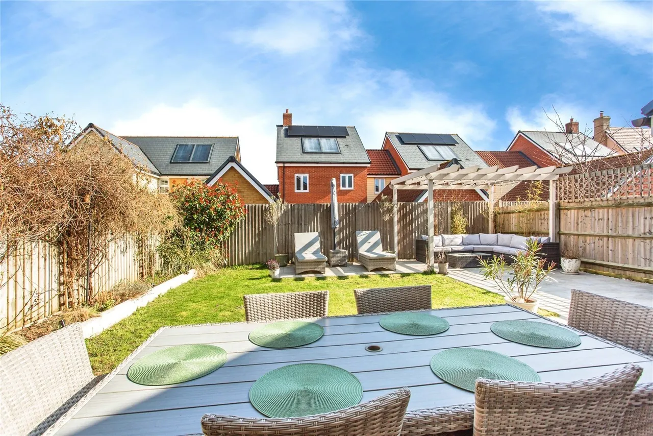Athelstan Crescent, Rochford, Essex, SS4, photo 12