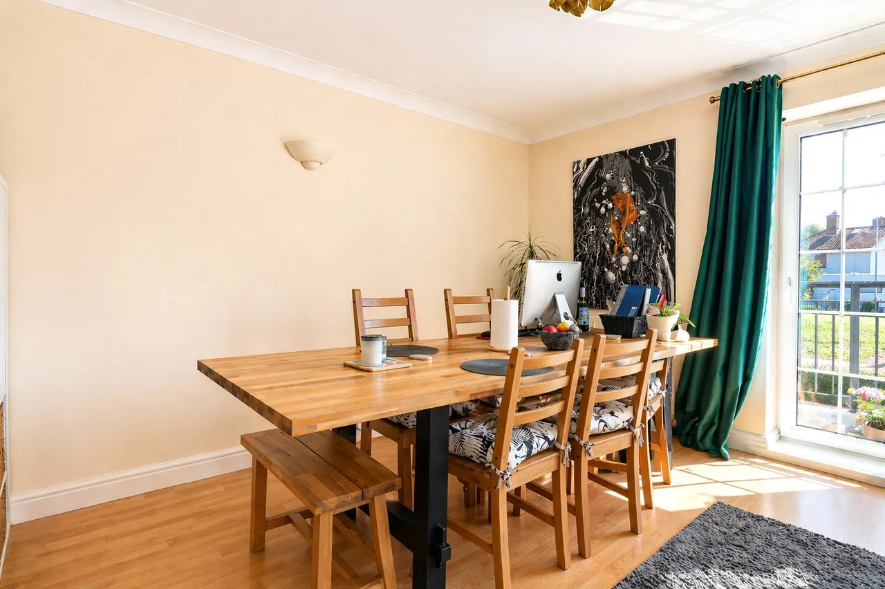 Westview Court, Constitution Hill, EX32, photo 4
