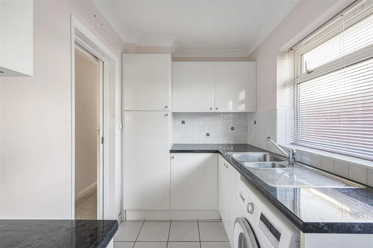Malines Avenue, Peacehaven, photo 25