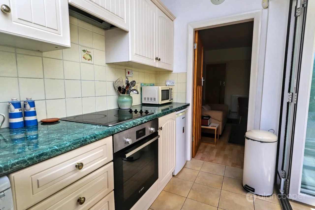 Howard Road, Nuneaton, CV10, photo 14