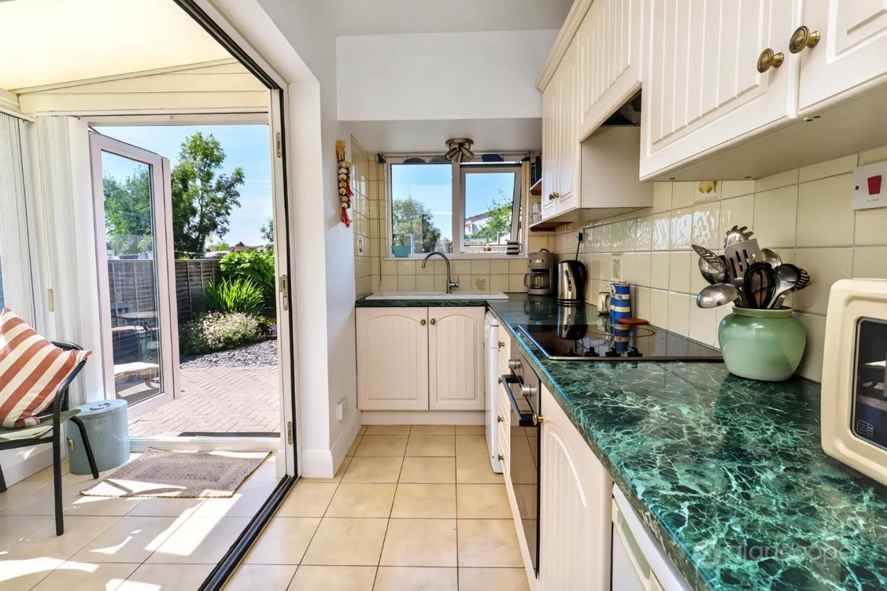 Howard Road, Nuneaton, CV10, photo 12