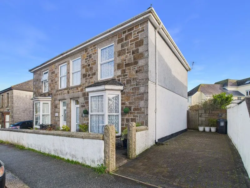 property for sale — Wellington Road, Camborne