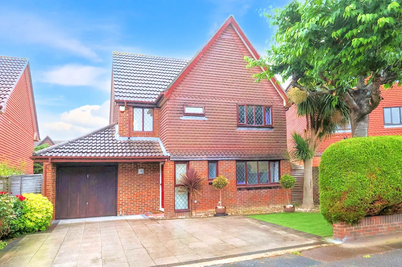 3 bed house for sale — Marigold Way, Croydon, CR0 8YB