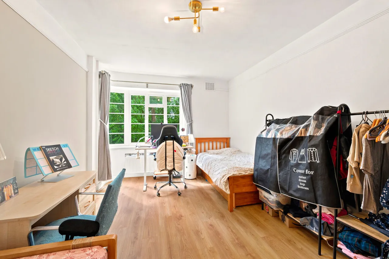 Wyke Road, Raynes Park, SW20, photo 9