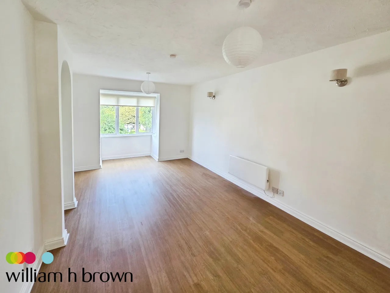 Waterside Close, BARKING, photo 3