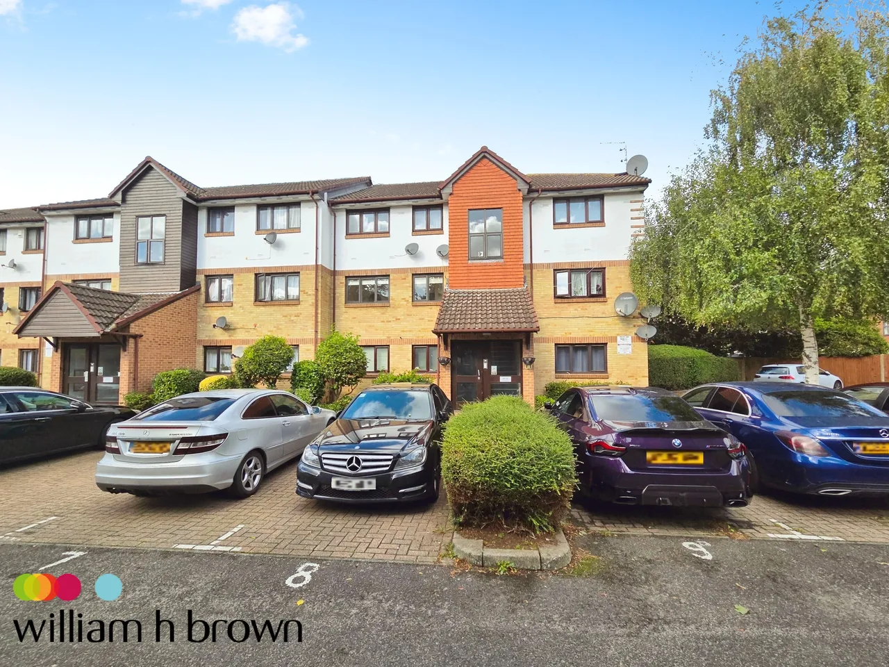 2 bed flat to rent — Waterside Close, BARKING