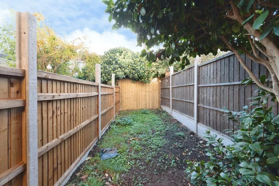 Seymour Road, London, E10, photo 13