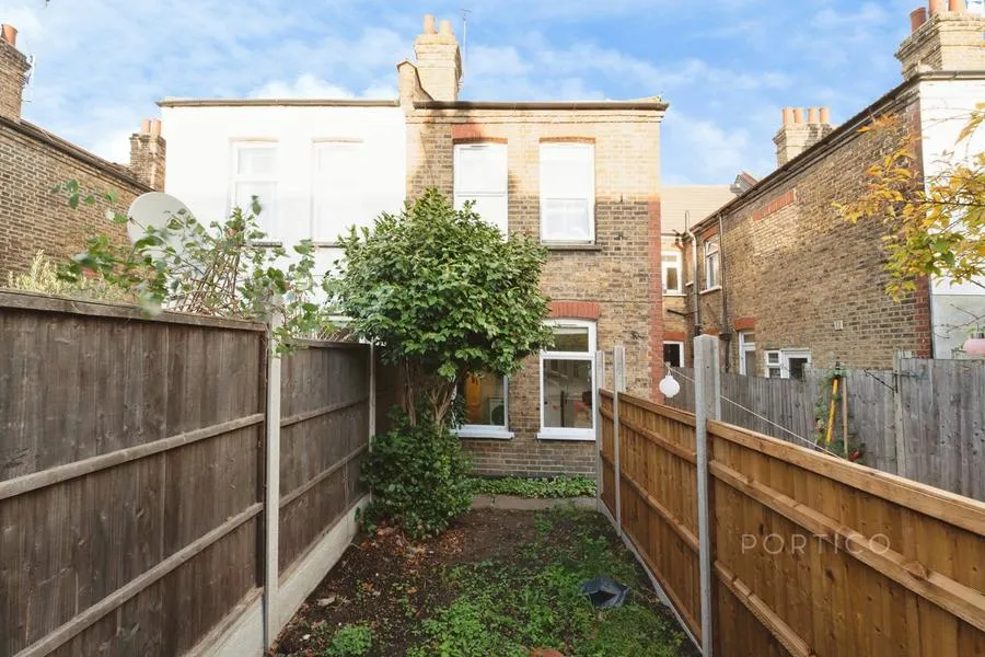 Seymour Road, London, E10, photo 14
