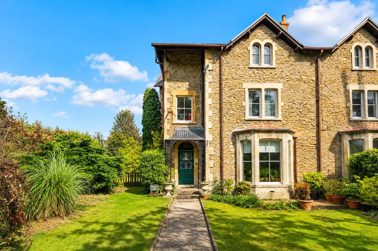 6 bed house for sale, Frome, Somerset