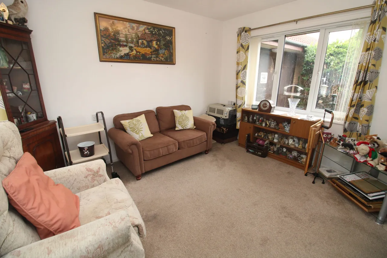 Montgomery Court, Bedford, 50 Walcourt Road, MK42 8SY, photo 3