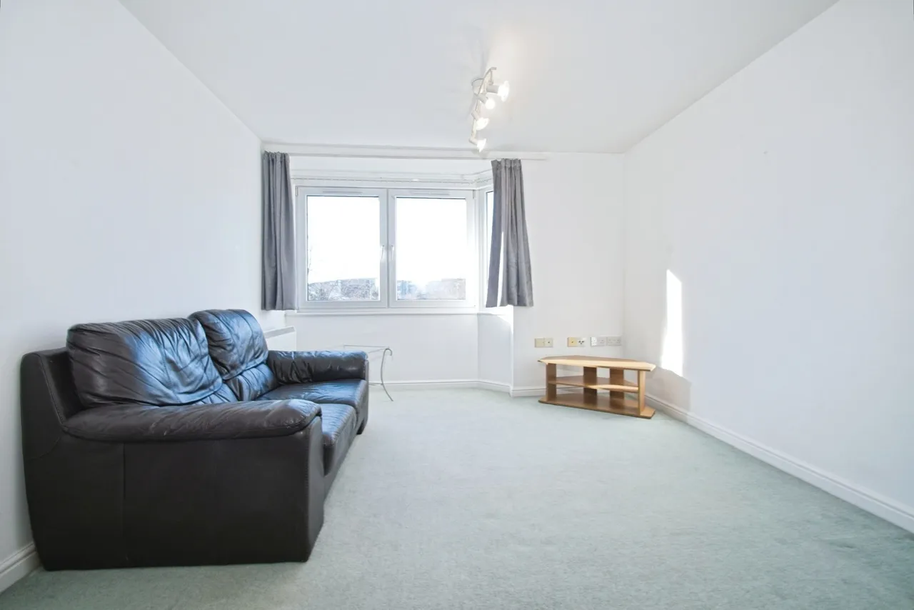 Verona House, Vellacott Close, Cardiff Bay, CF10, photo 7